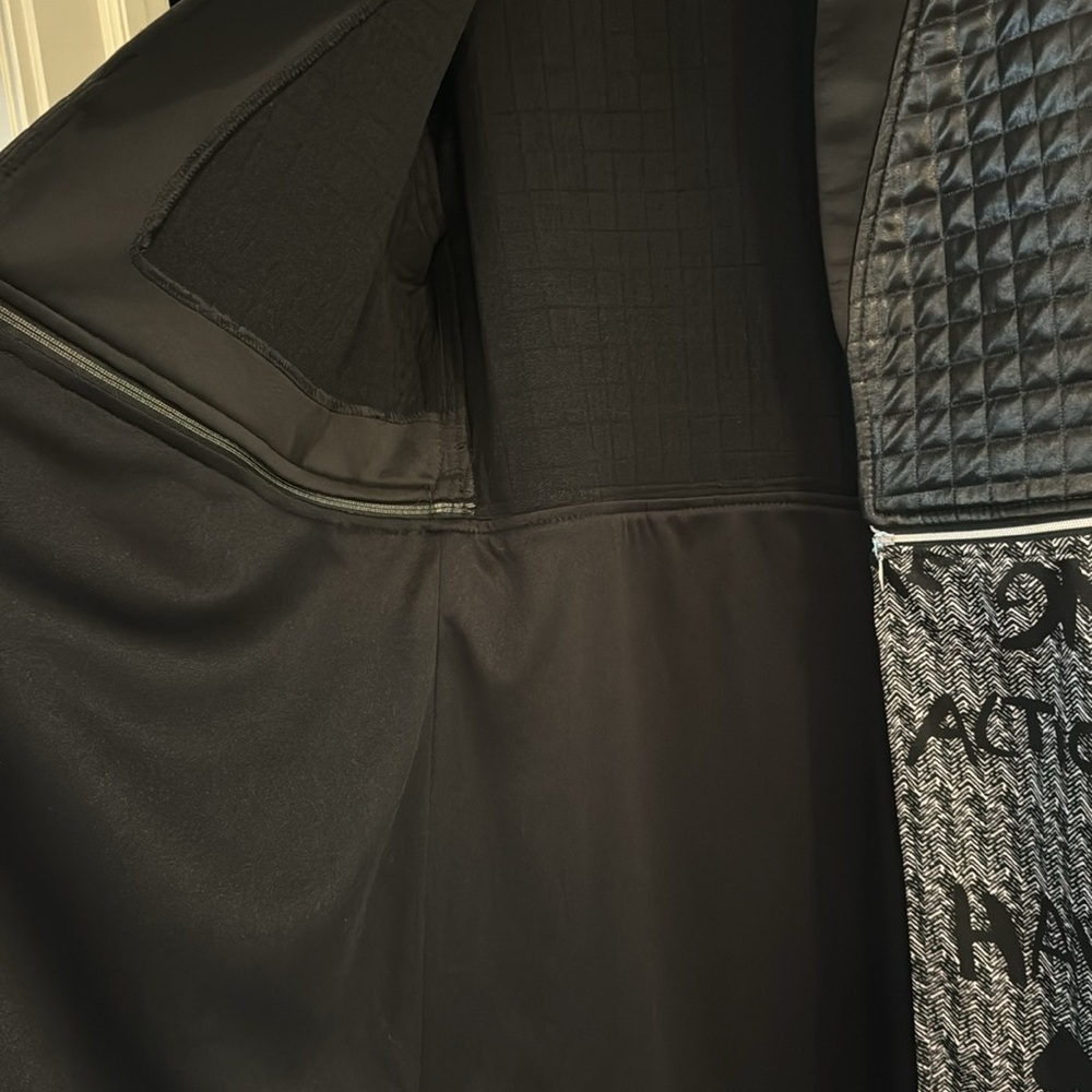 Black Quilted & Patterned Longline Blazer Jacket - Picture 4 of 8